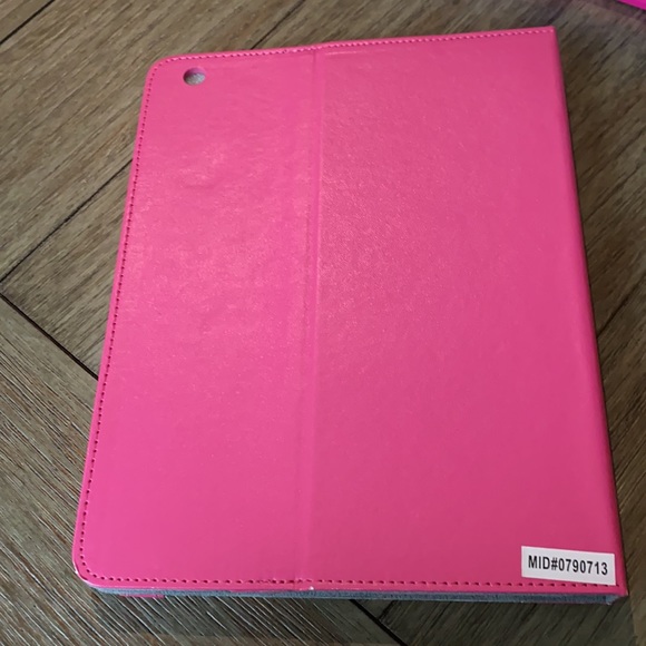 Brand new iPad case - Picture 3 of 4